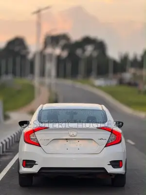 Honda Civic 2016 White