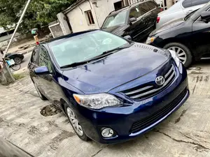 Toyota Corolla LE 4dr Sedan (1.8L 4cyl 4A) 2013 Blue