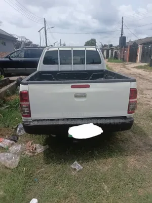 Toyota Hilux 2.5 D-4D 2008 White