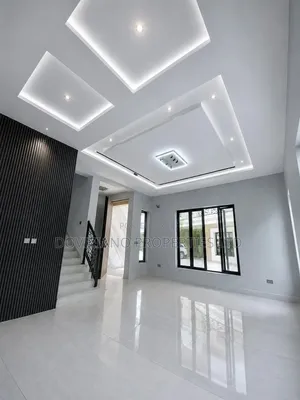 5bdrm Duplex in Parkview Estate for sale