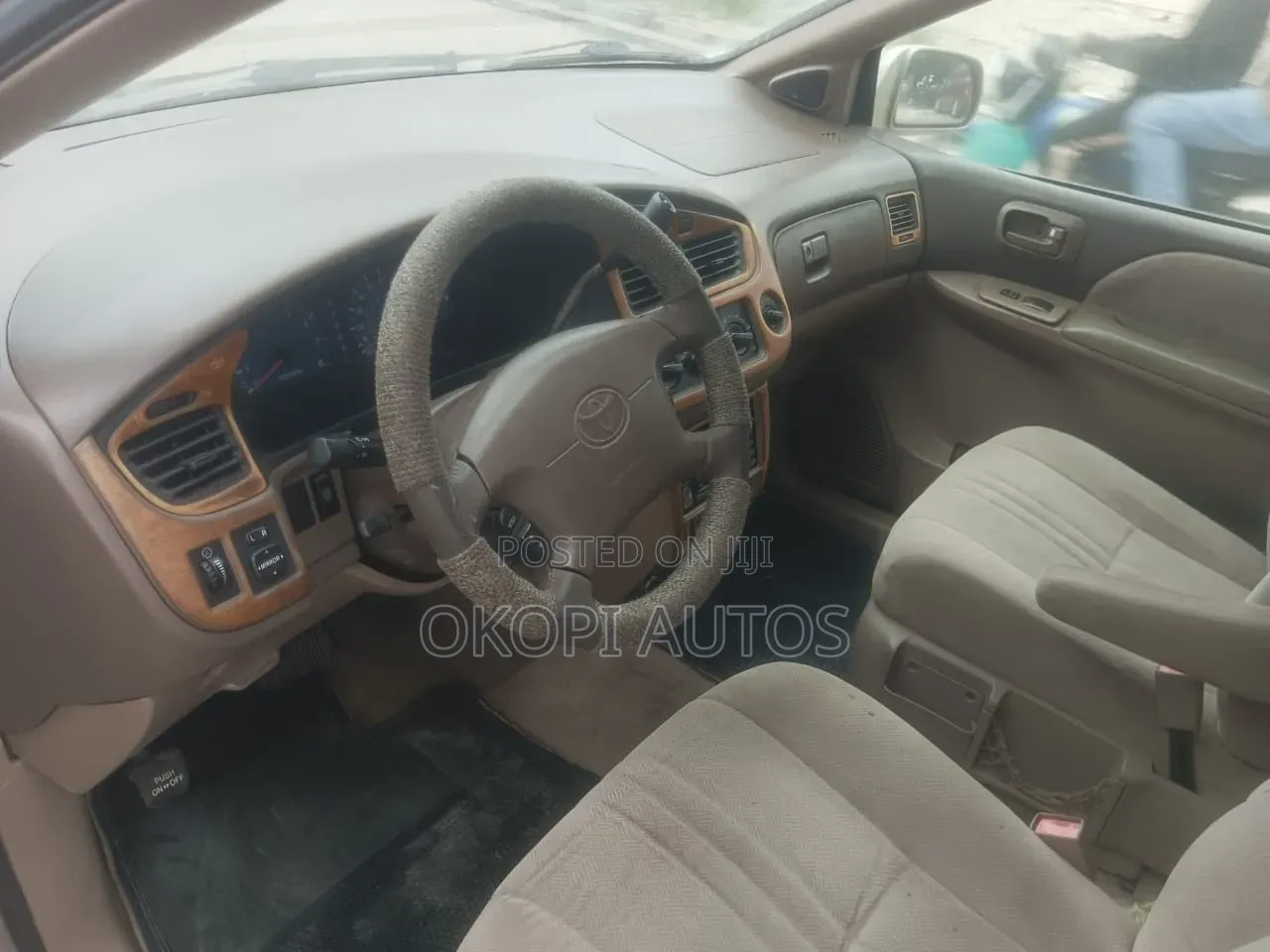 Toyota Sienna LE 2002 Silver