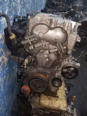 Nissan Altima 012/014 Engine