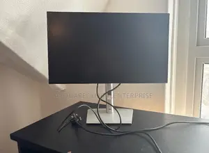 Dell Pro 24 Inch Plus USB-C Hub Monitor
