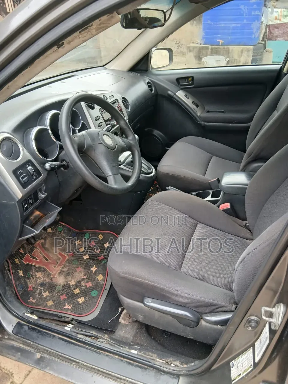 Pontiac Vibe Automatic 2004 Gray