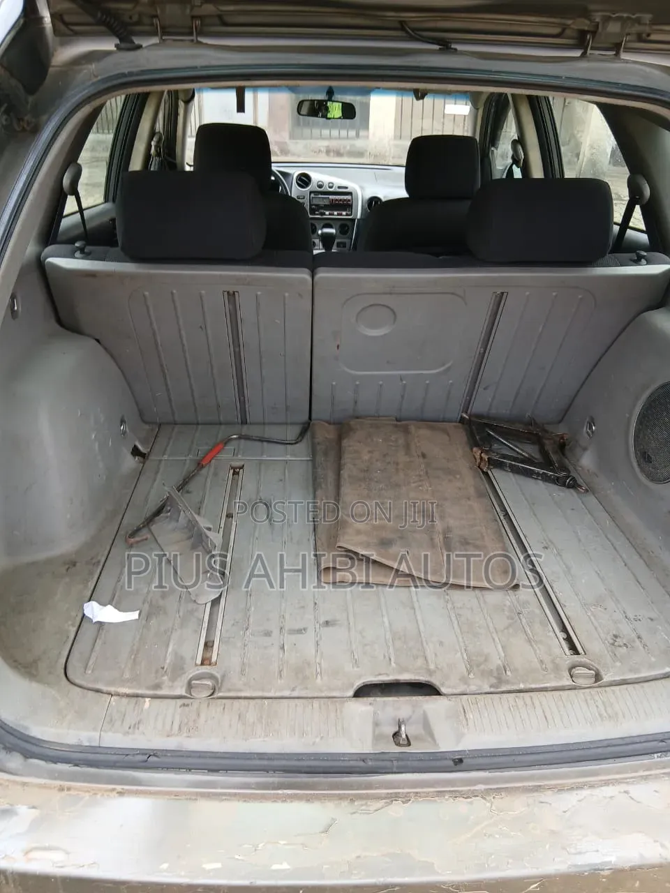 Pontiac Vibe Automatic 2004 Gray