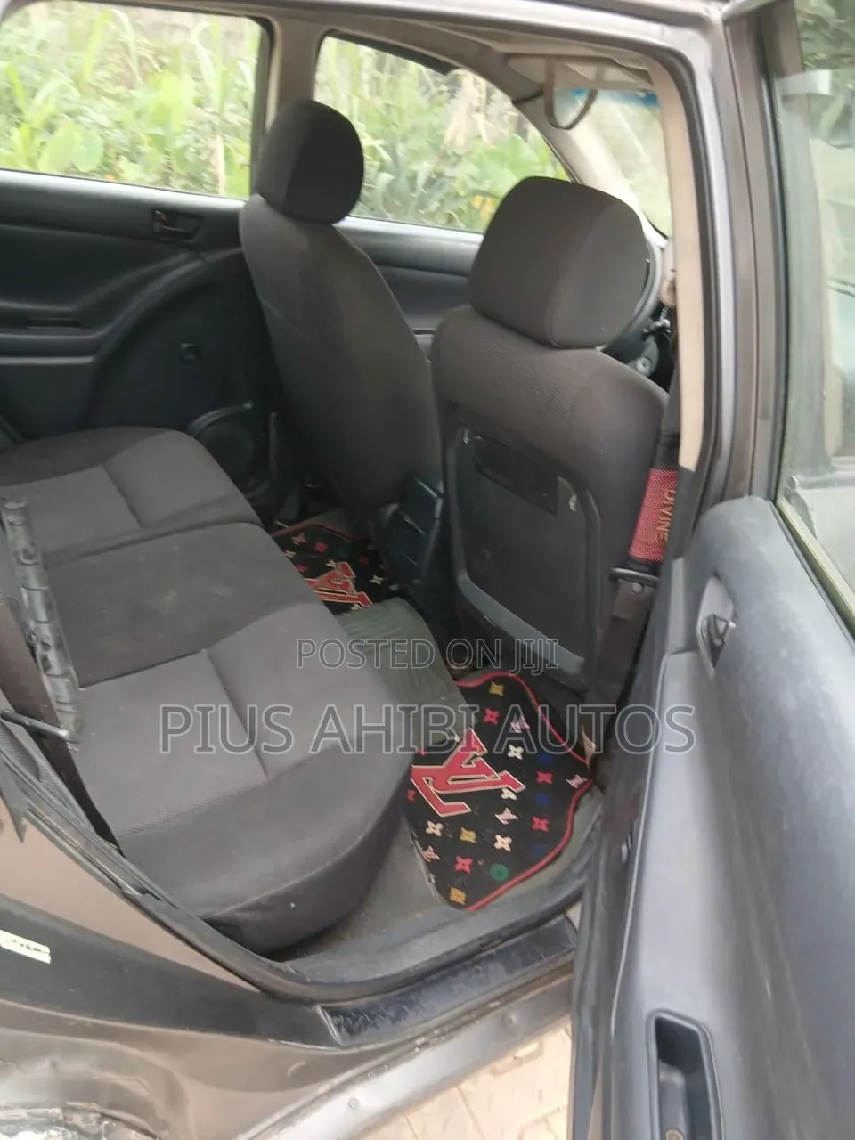 Pontiac Vibe Automatic 2004 Gray
