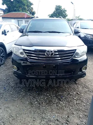 Toyota Fortuner 2014 Black