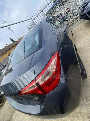 Toyota Corolla LE 4dr Sedan (1.8L 4cyl CVT) 2017 Gray