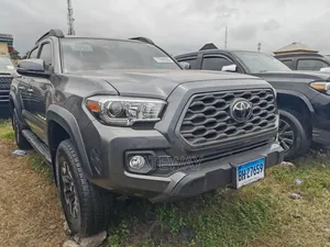 Toyota Tacoma 2021 Black