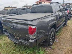 Toyota Tacoma 2021 Black