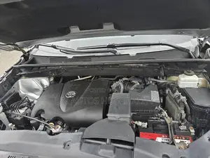 Toyota Highlander XLE 2019 Silver