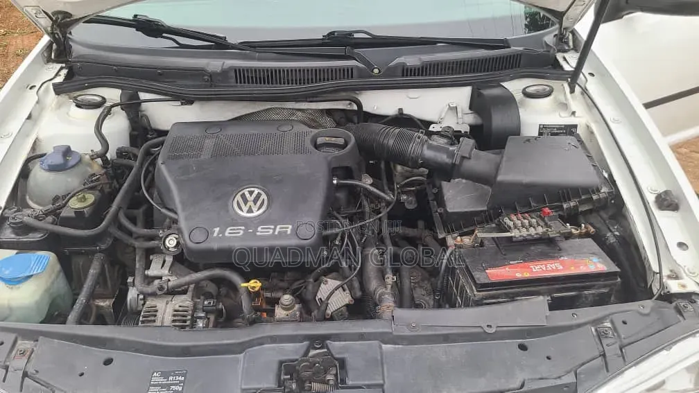 Volkswagen Golf 1.6 Automatic 2003 White