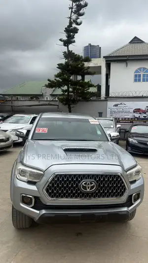 Toyota Tacoma Limited V6 4x4 Double Cab 127.4 in. WB 2020 Silver