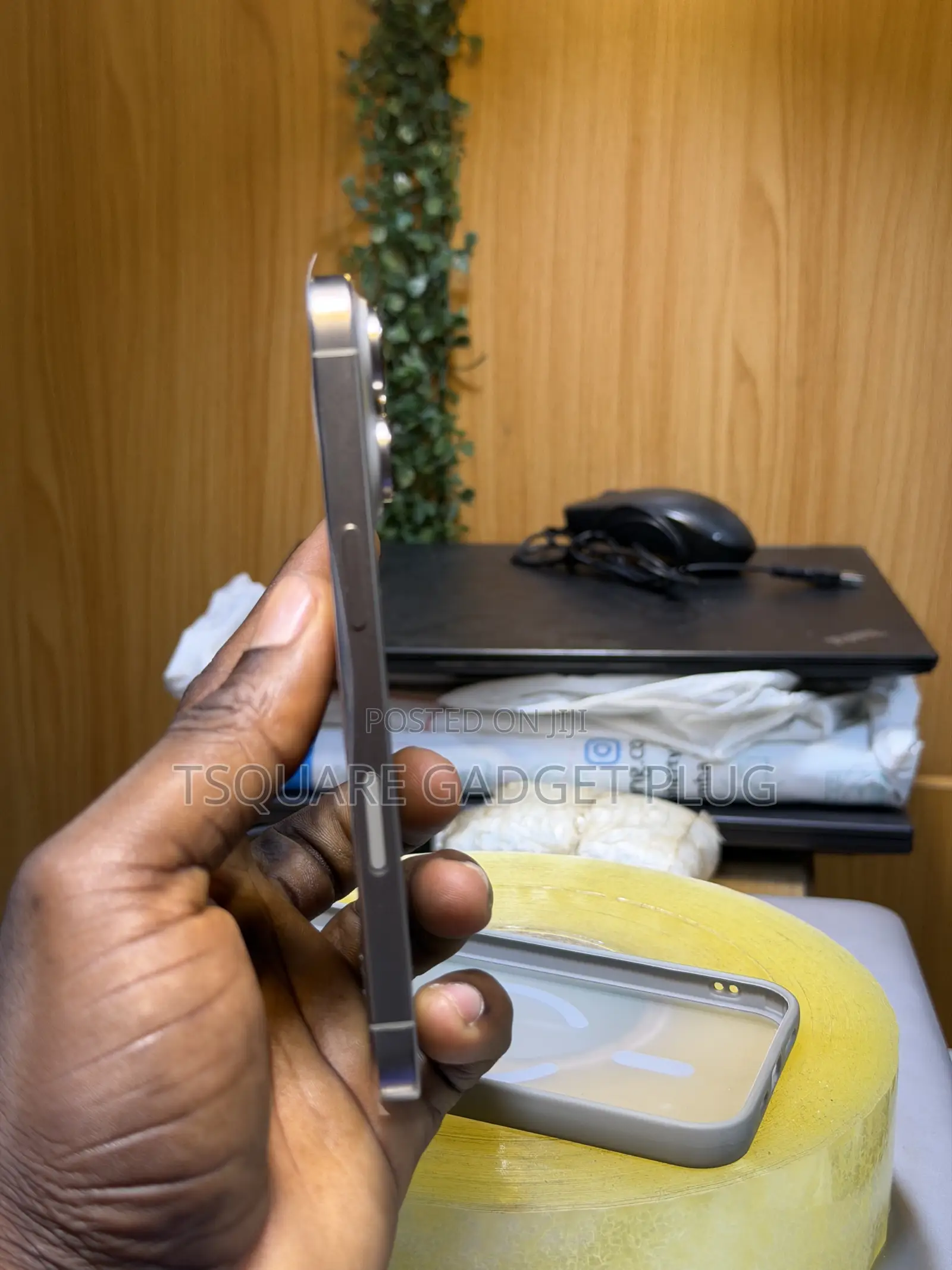 Apple iPhone 16 Pro 256 GB Gray