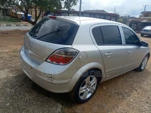 Opel Astra 1.6 2008 Silver