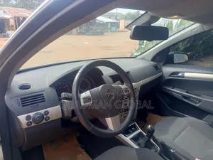 Opel Astra 1.6 2008 Silver