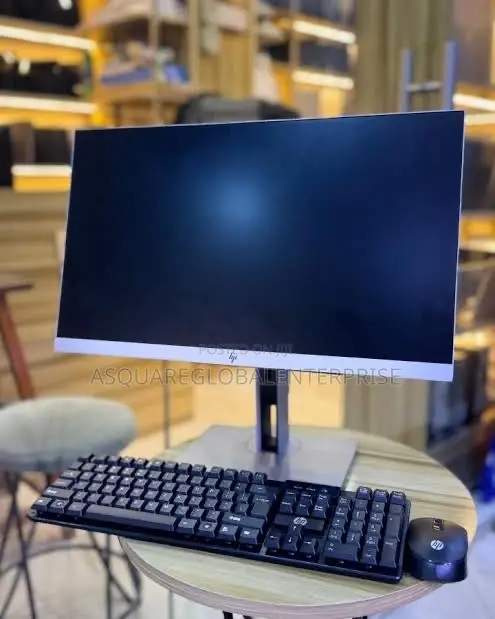 Desktop Computer HP 8GB Intel Core i5 SSD 256GB
