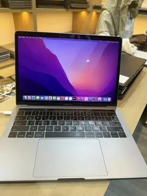 Laptop Apple MacBook Pro 2016 16GB Intel Core i5 SSD 512GB