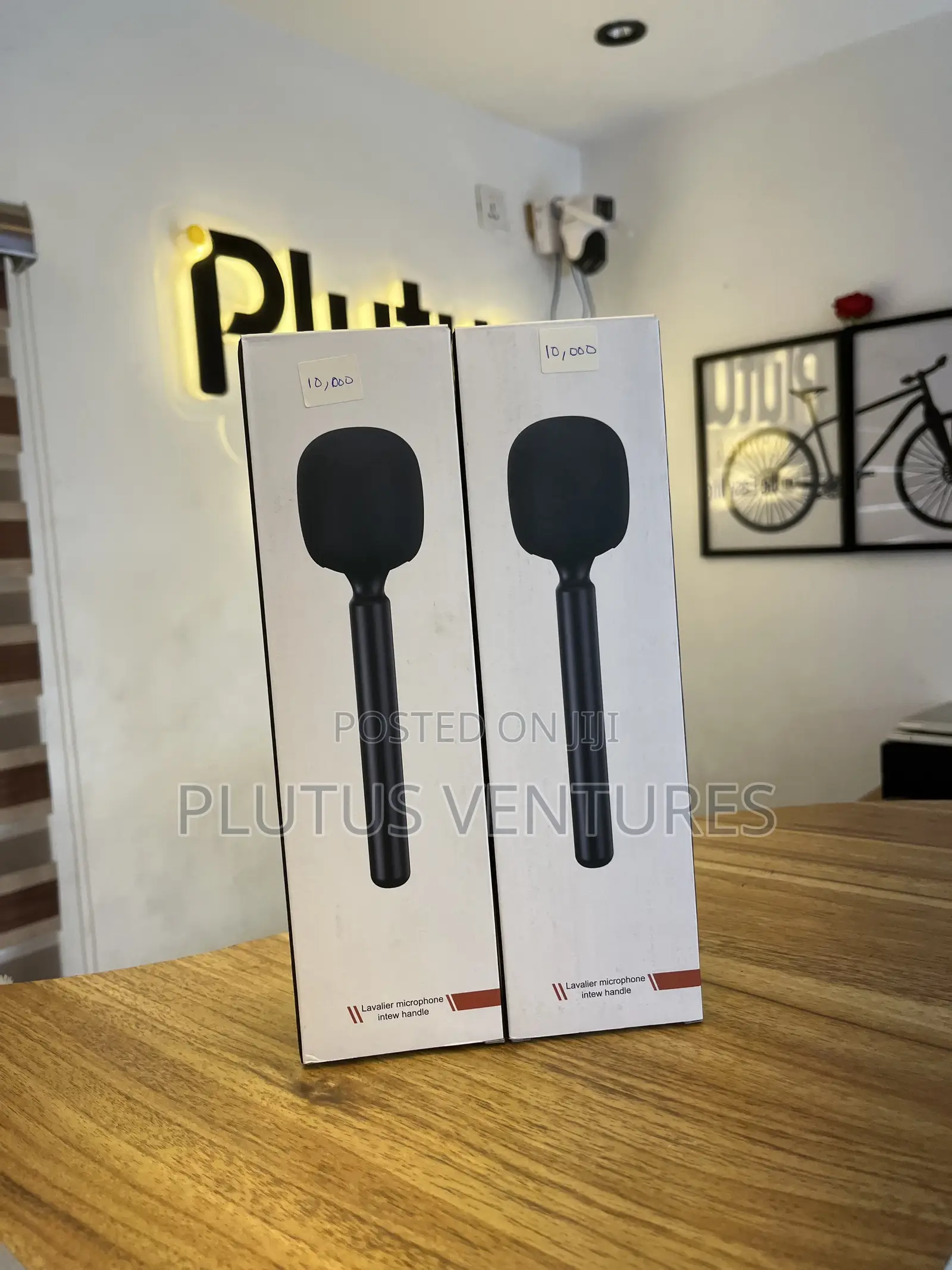 Wireless Microphone Handle