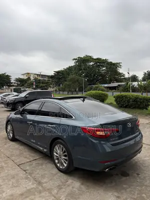 Hyundai Sonata Limited 4dr Sedan (2.4L 4cyl 6A) 2015 Blue