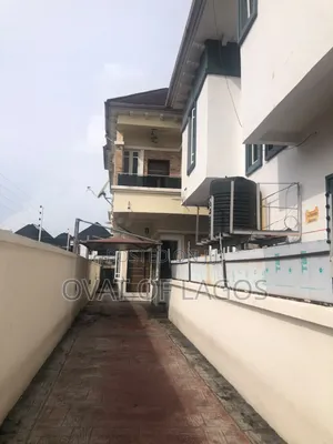4bdrm Duplex in Ikota for rent