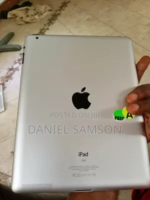 Apple iPad 2 Wi-Fi 64 GB Gray