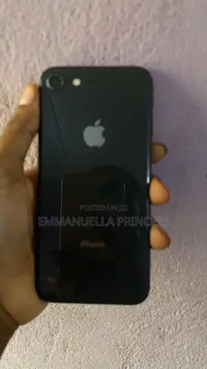 Apple iPhone 8 64 GB Black