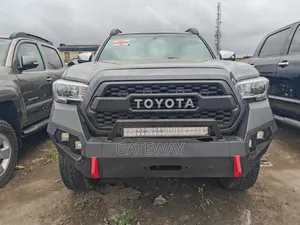 Toyota Tacoma 2017 Black