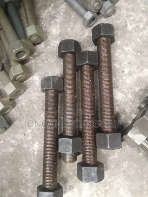 13/4x300 Stud Boit and Nut