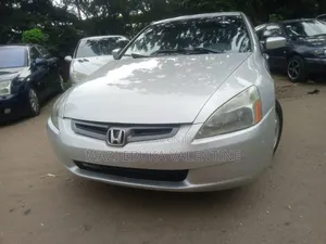 Honda Accord 2005 Silver
