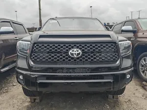 Toyota Tundra 2018 Black