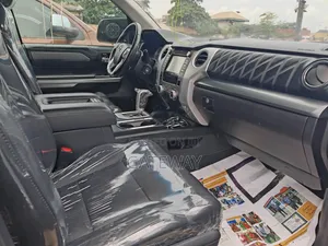 Toyota Tundra 2018 Black