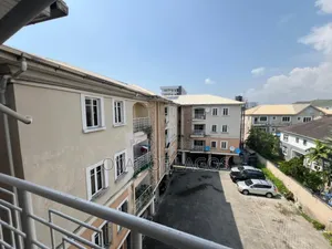 3bdrm Apartment in Oniru, Victoria Island for sale