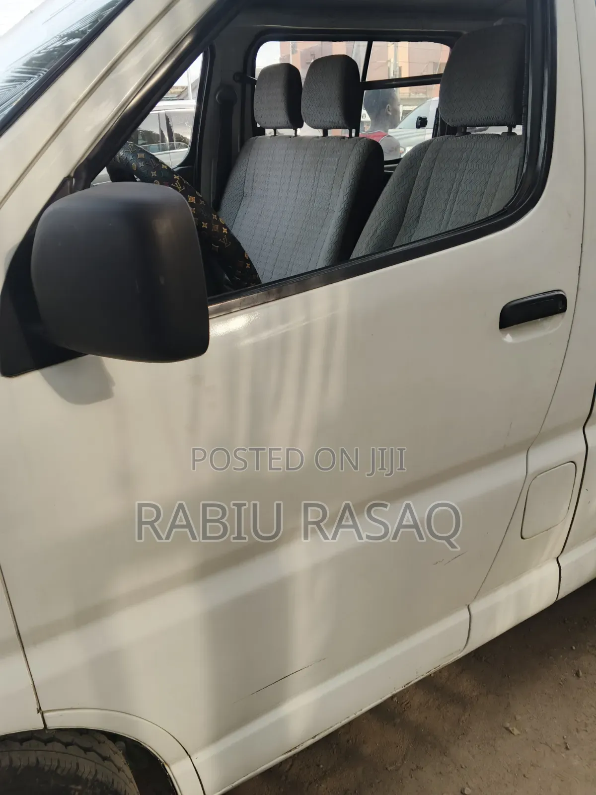 Toyota HiAce 2004 White