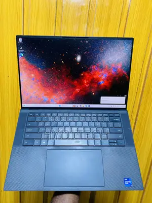 Laptop Dell Precision 5560 16GB Intel Core i9 SSD 1T