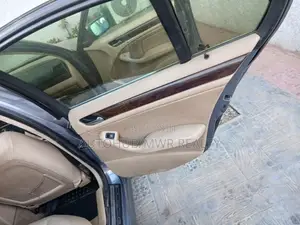 BMW 328i 2005 Gray