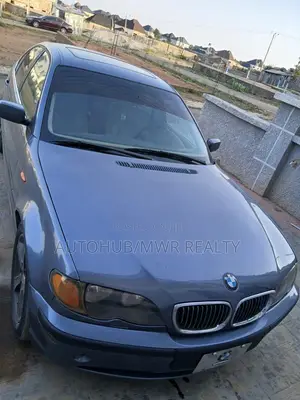 BMW 328i 2005 Gray