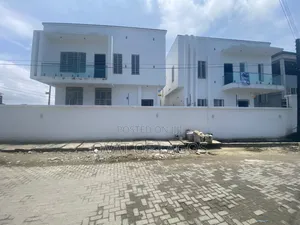 5bdrm Duplex in Ikota for sale