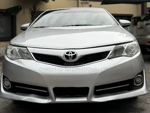 Toyota Camry 2012 Silver