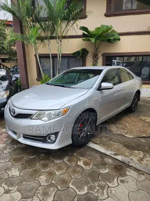 Toyota Camry 2013 Silver