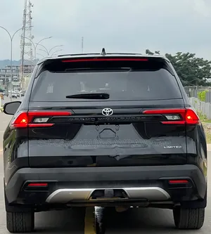 Toyota Highlander 2025 Black