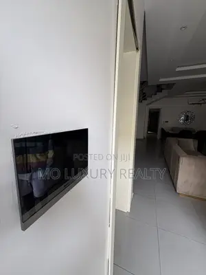 Furnished 4bdrm Townhouse / Terrace in Lekki Phase 1 for rent