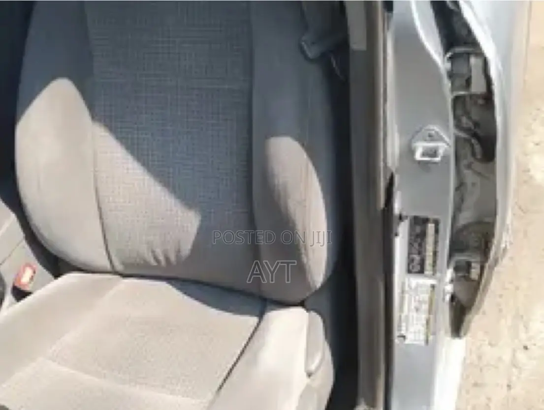 Toyota Corolla LE 2006 Silver