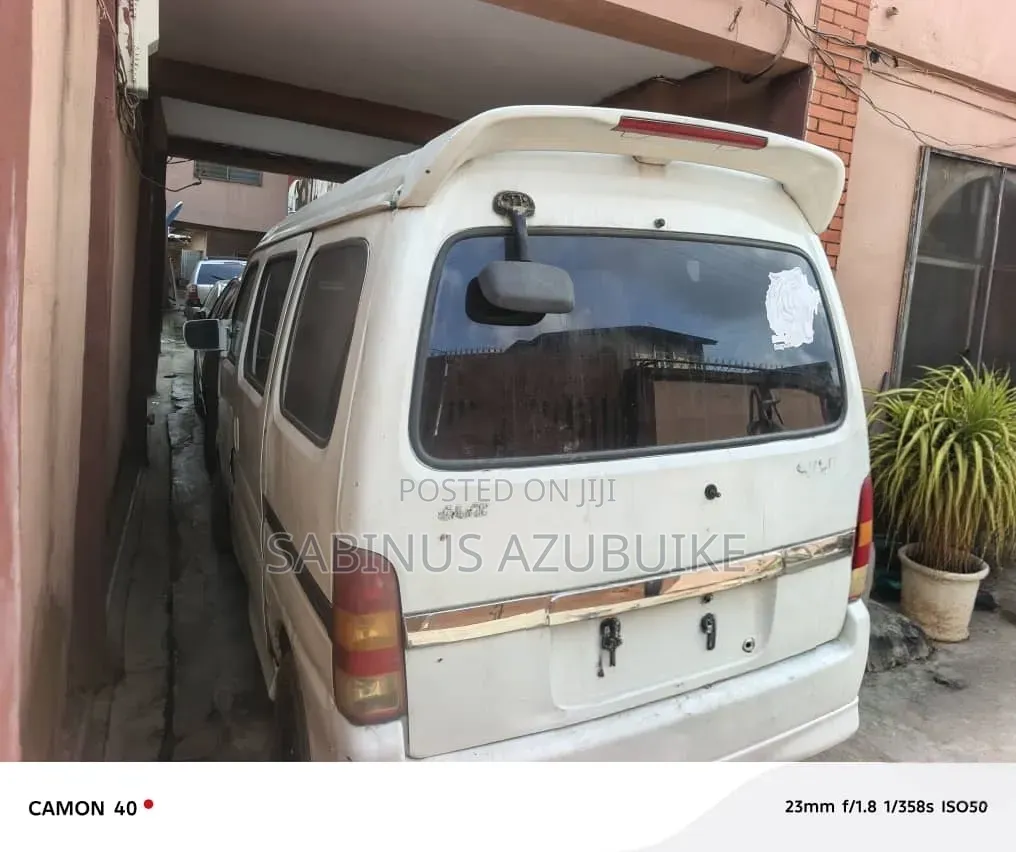 Suzuki Every 2005 White