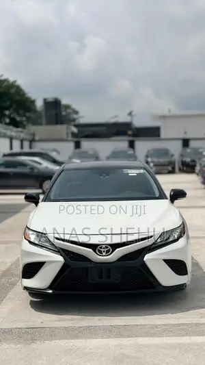 Toyota Camry XSE FWD 2020 White