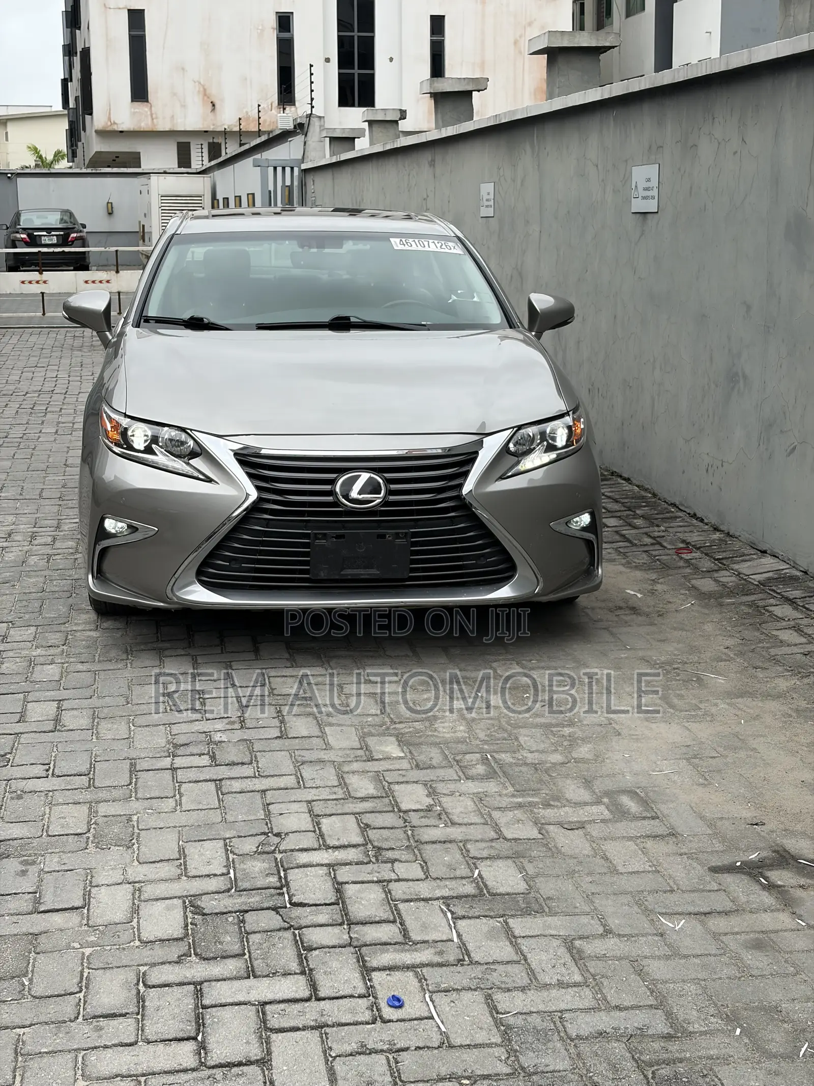 Lexus ES 2016 Silver
