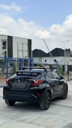 Toyota C-HR 2021 Black