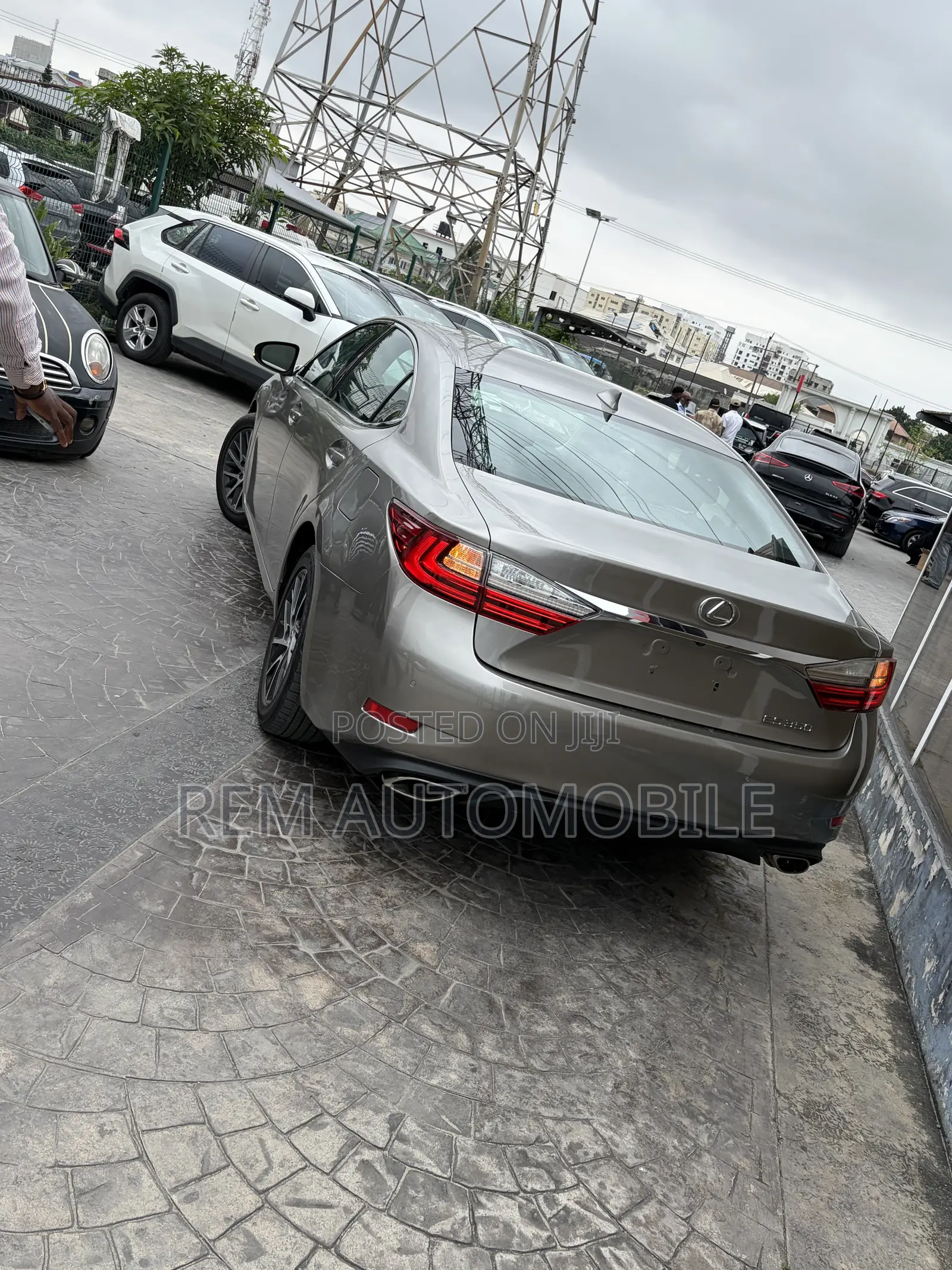 Lexus ES 2016 Silver