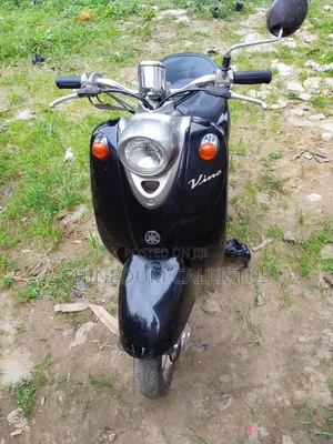 Yamaha 2005 Black
