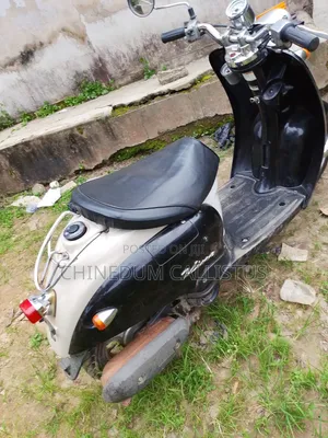 Yamaha 2005 Black